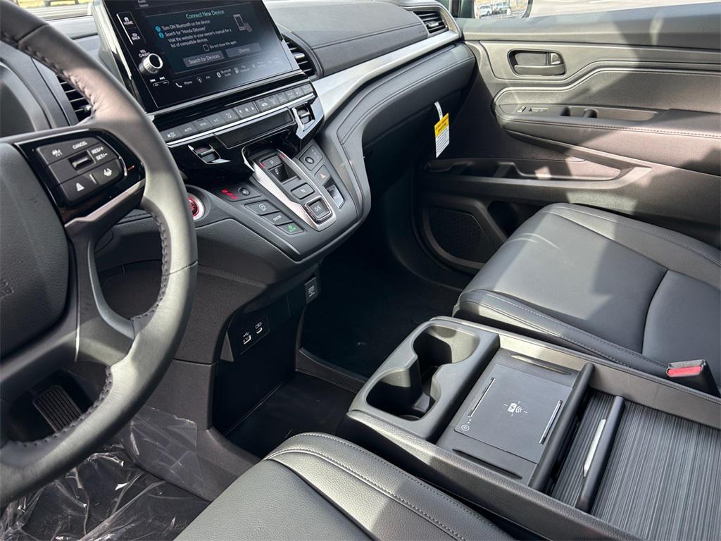 new 2026 Honda Odyssey car, priced at $44,290