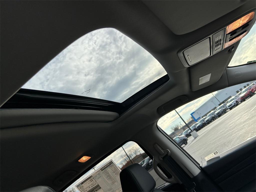 new 2026 Honda Odyssey car, priced at $44,290