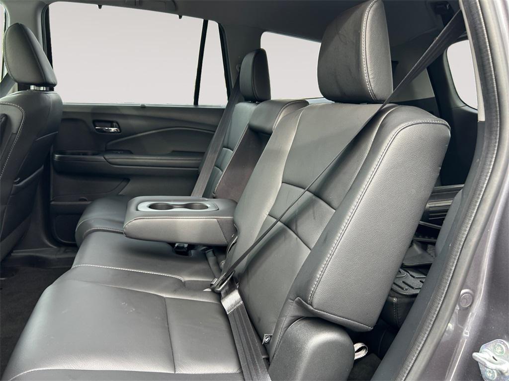 used 2022 Honda Pilot car, priced at $32,499