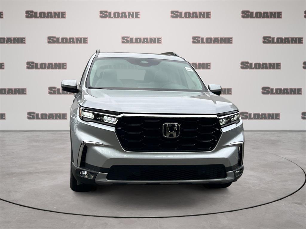 new 2025 Honda Pilot car, priced at $51,095