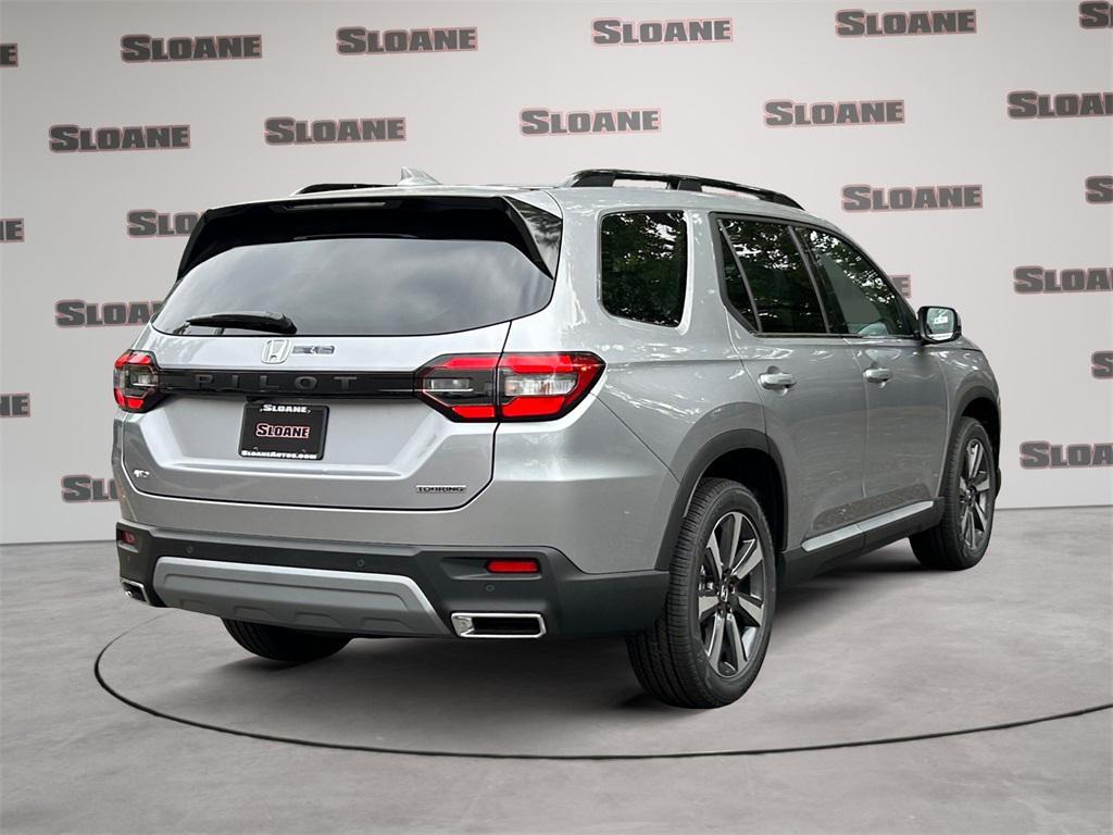 new 2025 Honda Pilot car, priced at $51,095
