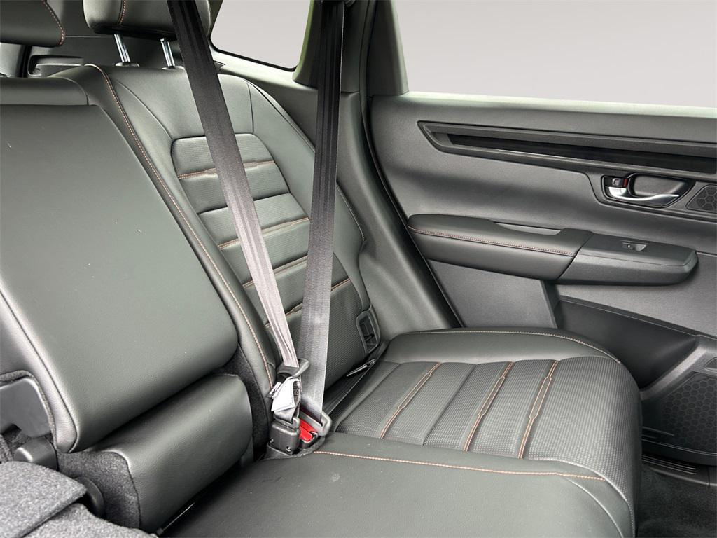 new 2026 Honda CR-V Hybrid car, priced at $41,675