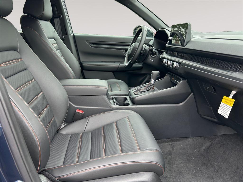 new 2026 Honda CR-V Hybrid car, priced at $41,675