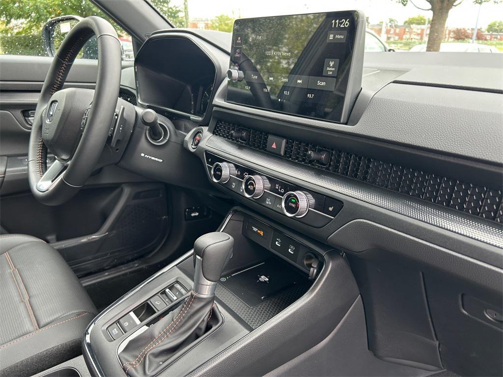 new 2026 Honda CR-V Hybrid car, priced at $41,675