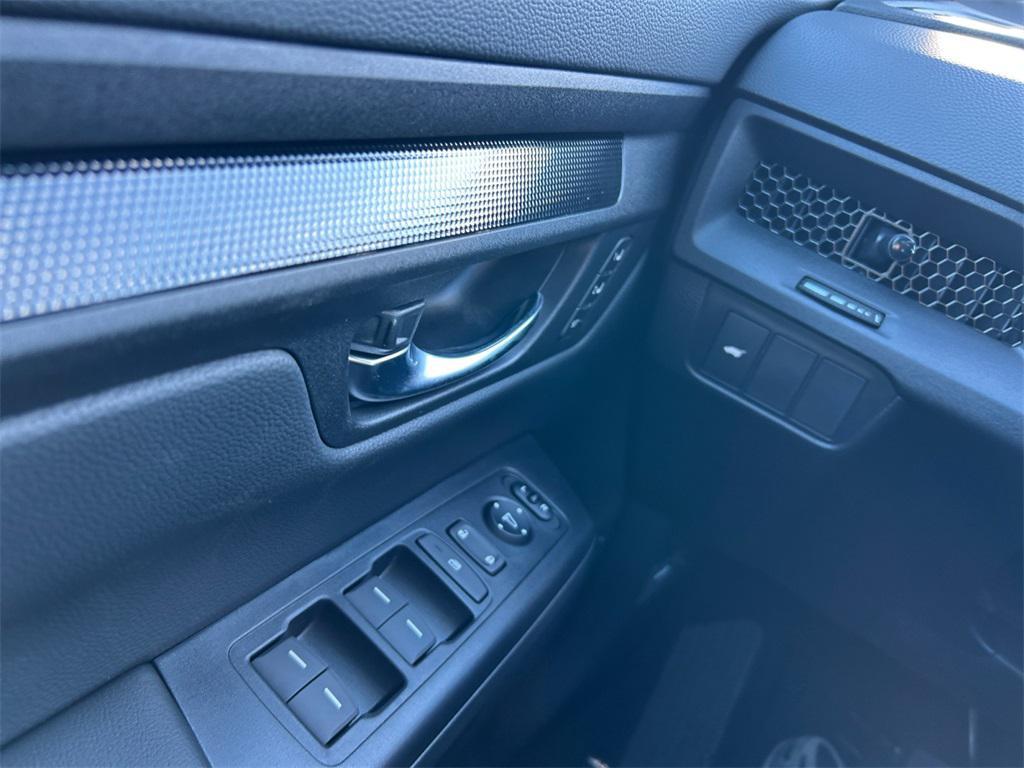 new 2026 Honda CR-V Hybrid car, priced at $41,675