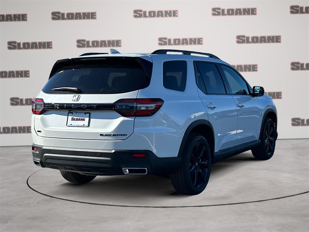 new 2025 Honda Pilot car, priced at $56,530