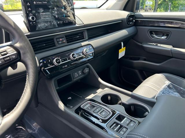 new 2025 Honda Pilot car, priced at $54,985