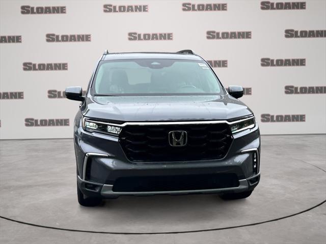 new 2025 Honda Pilot car, priced at $54,530