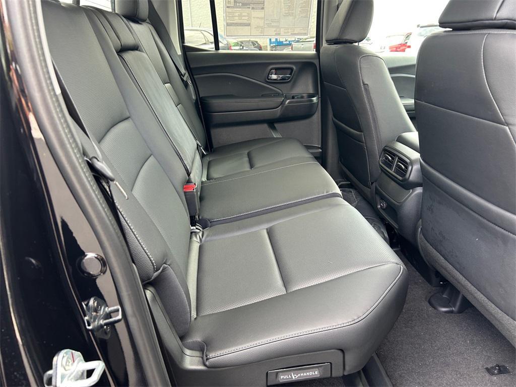 new 2025 Honda Ridgeline car, priced at $44,680