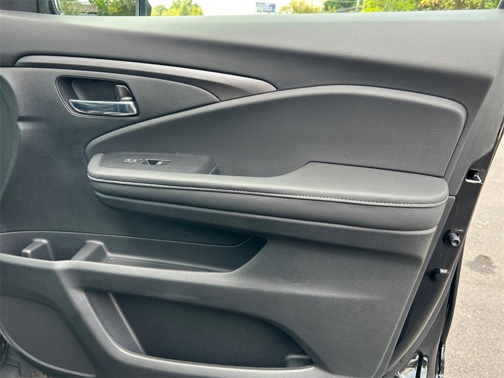 new 2025 Honda Ridgeline car, priced at $44,680