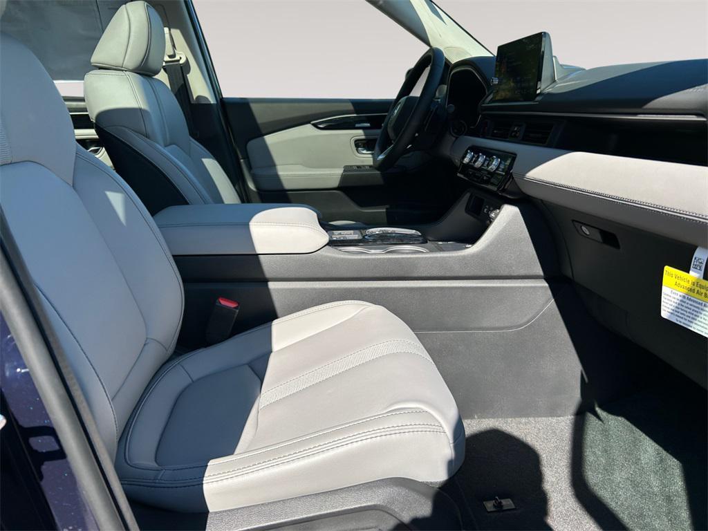 new 2025 Honda Pilot car, priced at $51,050