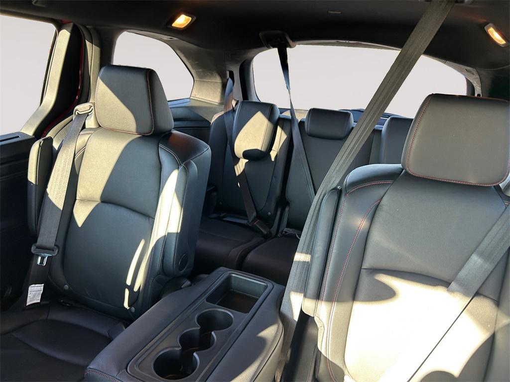 used 2023 Honda Odyssey car, priced at $37,882