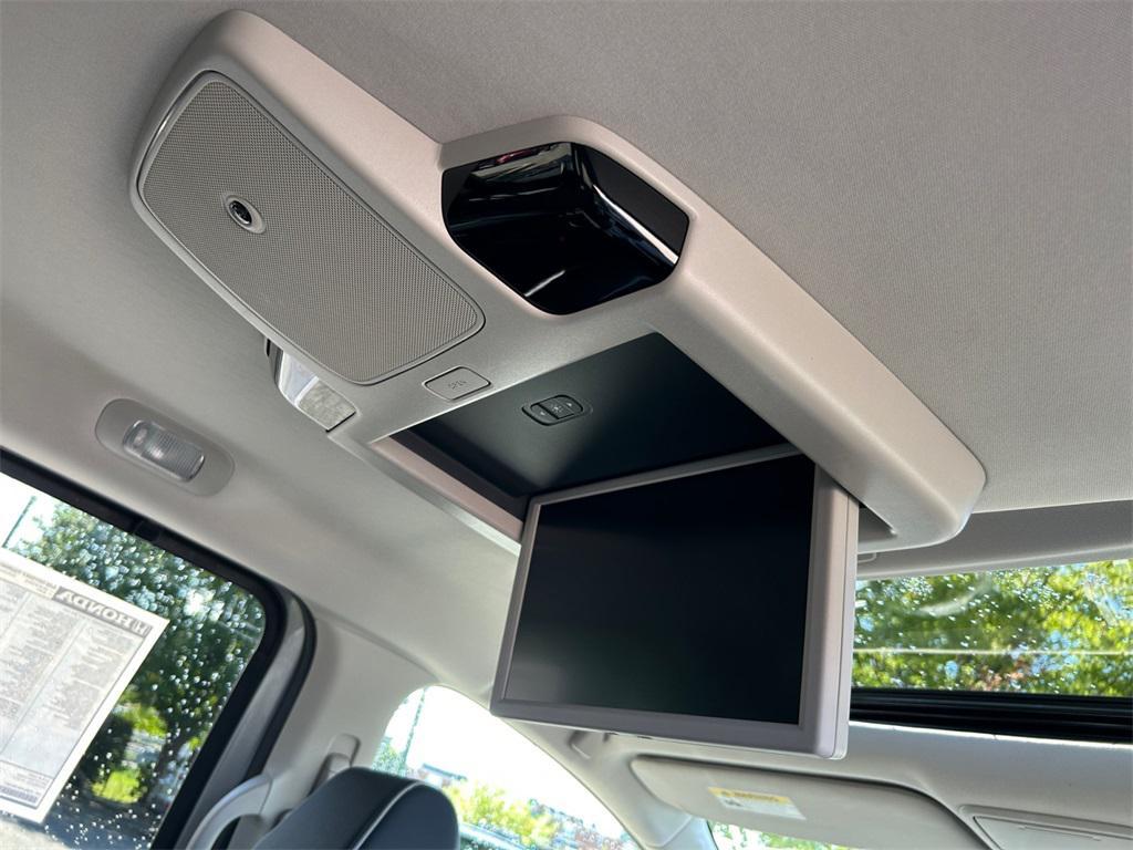 new 2026 Honda Odyssey car, priced at $48,990