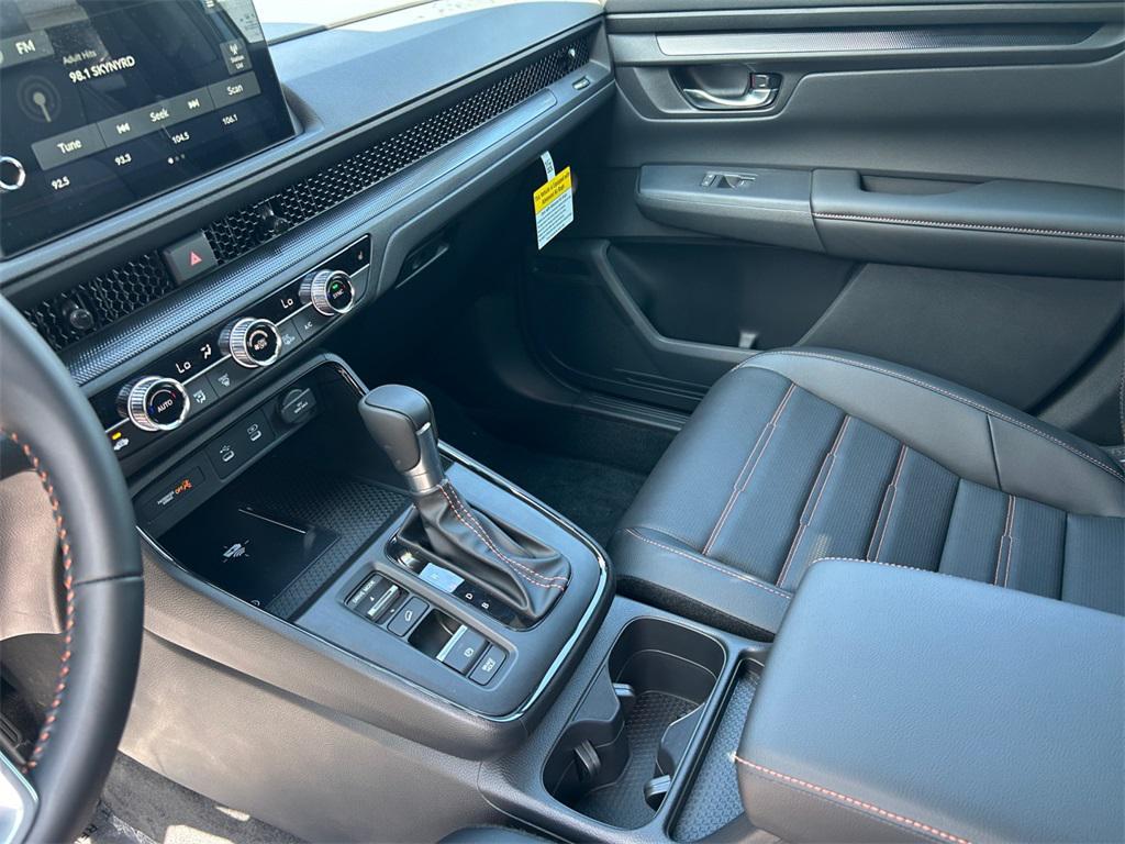 new 2026 Honda CR-V Hybrid car, priced at $41,675