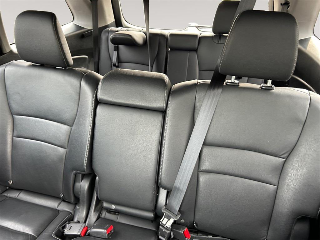 used 2022 Honda Pilot car, priced at $33,999
