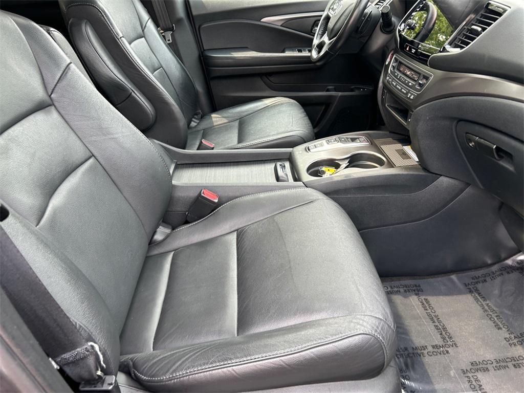 used 2022 Honda Pilot car, priced at $33,999
