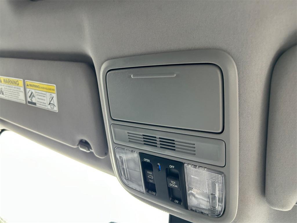 used 2021 Honda Pilot car, priced at $29,999