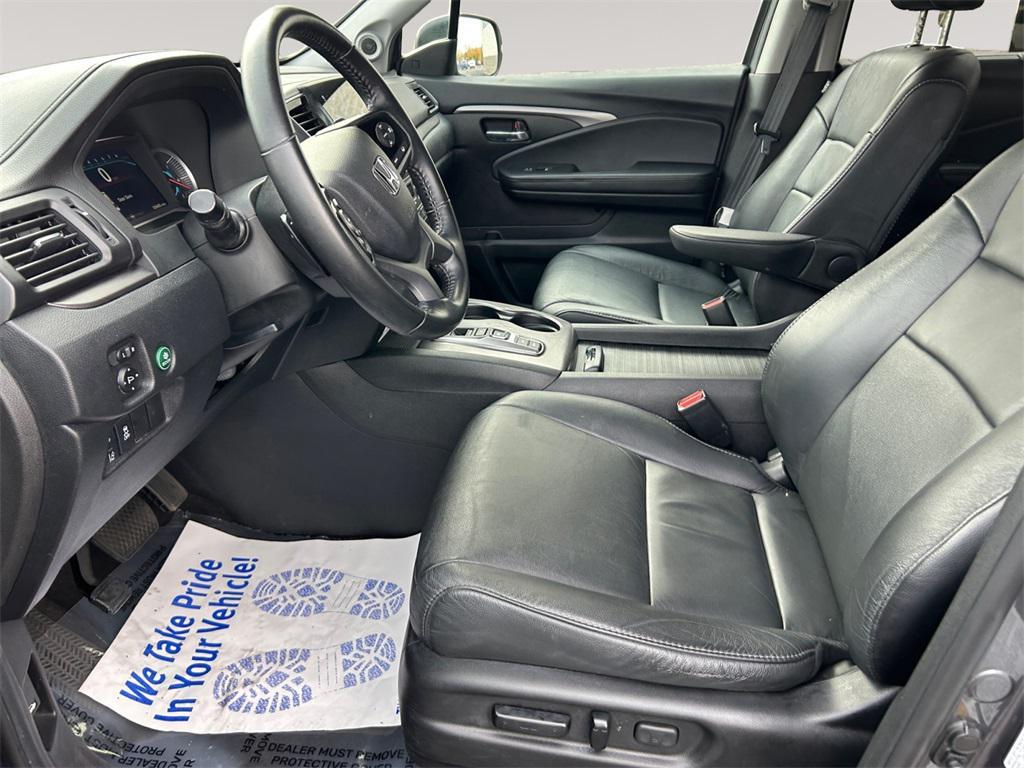 used 2021 Honda Pilot car, priced at $29,999