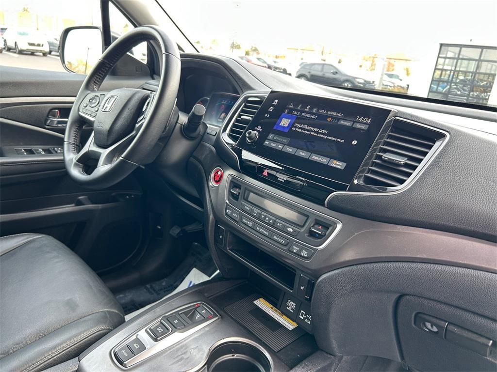 used 2021 Honda Pilot car, priced at $29,999