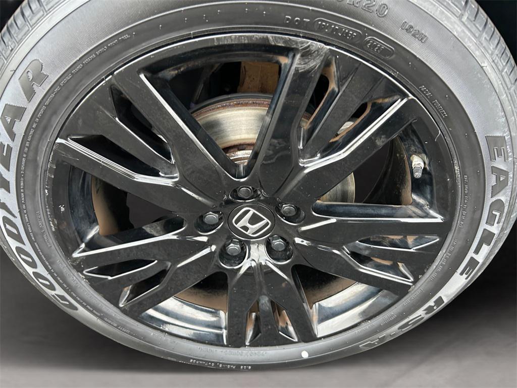 used 2021 Honda Pilot car, priced at $29,999