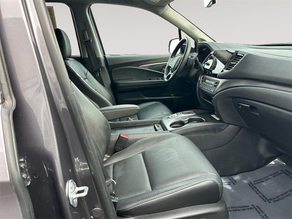 used 2021 Honda Pilot car, priced at $29,999