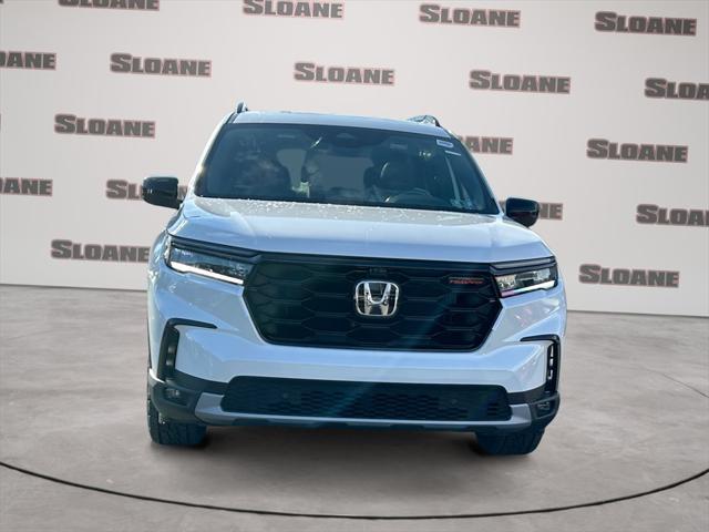 new 2025 Honda Pilot car, priced at $51,730