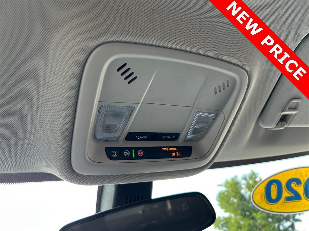 used 2020 Chevrolet Traverse car, priced at $17,698