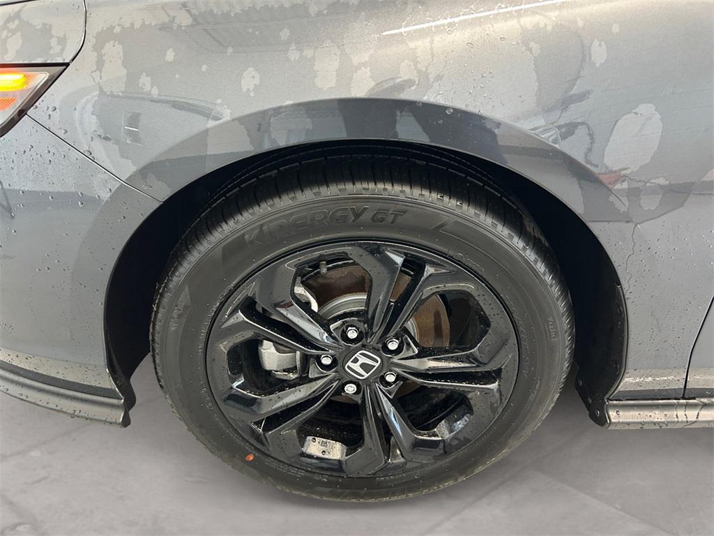 new 2025 Honda Accord car, priced at $31,710