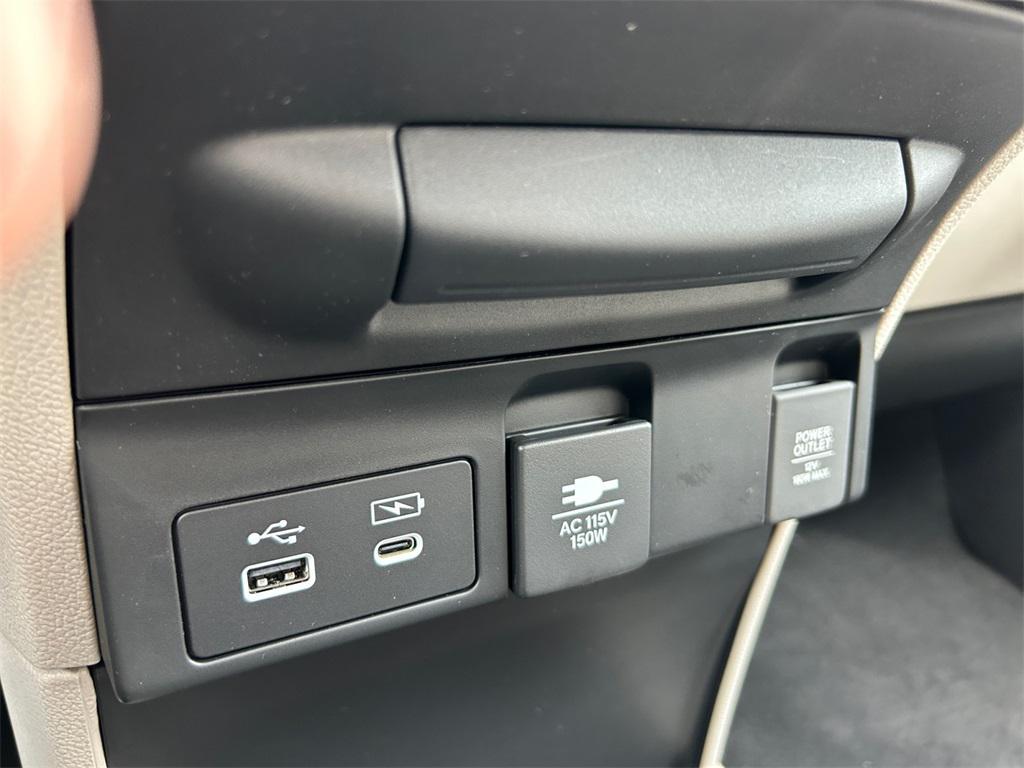 new 2026 Honda Odyssey car, priced at $49,355