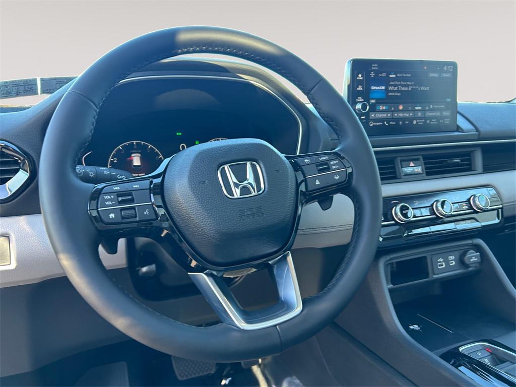new 2025 Honda Pilot car, priced at $51,095