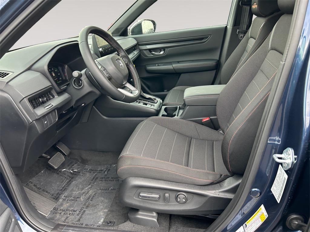new 2026 Honda CR-V Hybrid car, priced at $40,250