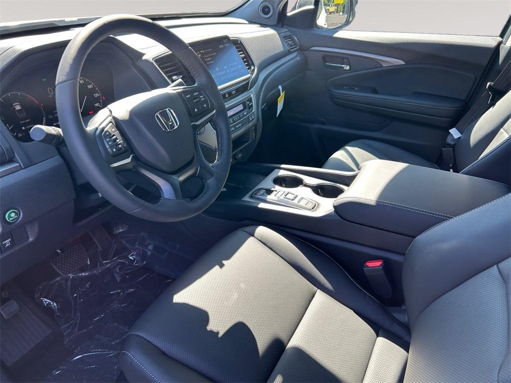 new 2025 Honda Ridgeline car, priced at $44,885