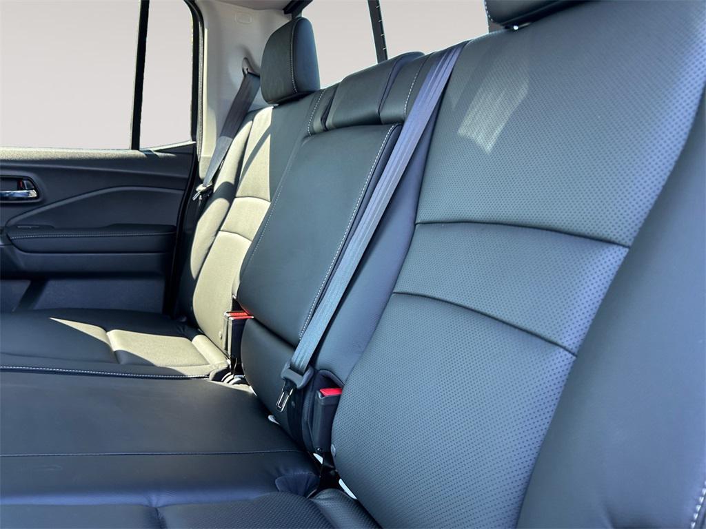 new 2025 Honda Ridgeline car, priced at $44,885