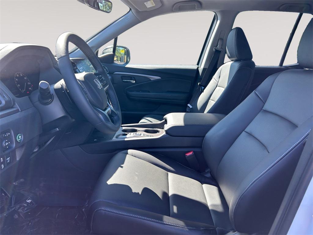 new 2025 Honda Ridgeline car, priced at $44,885