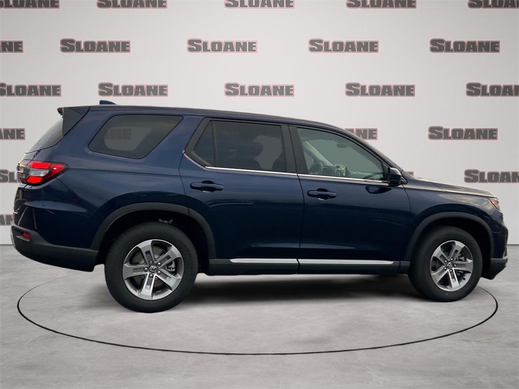 new 2025 Honda Pilot car, priced at $47,095