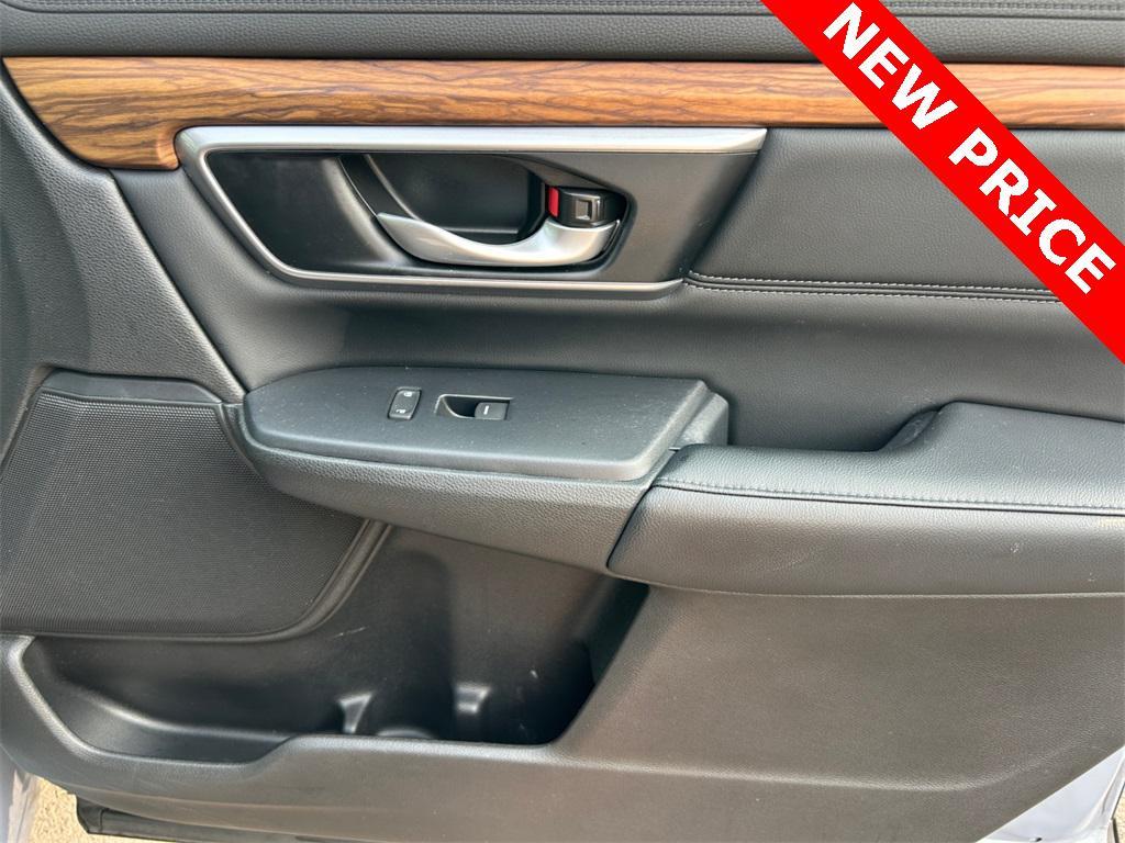 used 2021 Honda CR-V car, priced at $28,574
