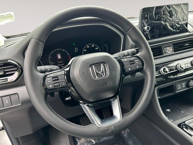 new 2025 Honda Pilot car, priced at $52,235