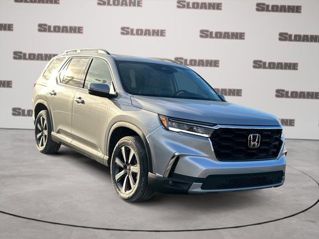 new 2025 Honda Pilot car, priced at $50,995