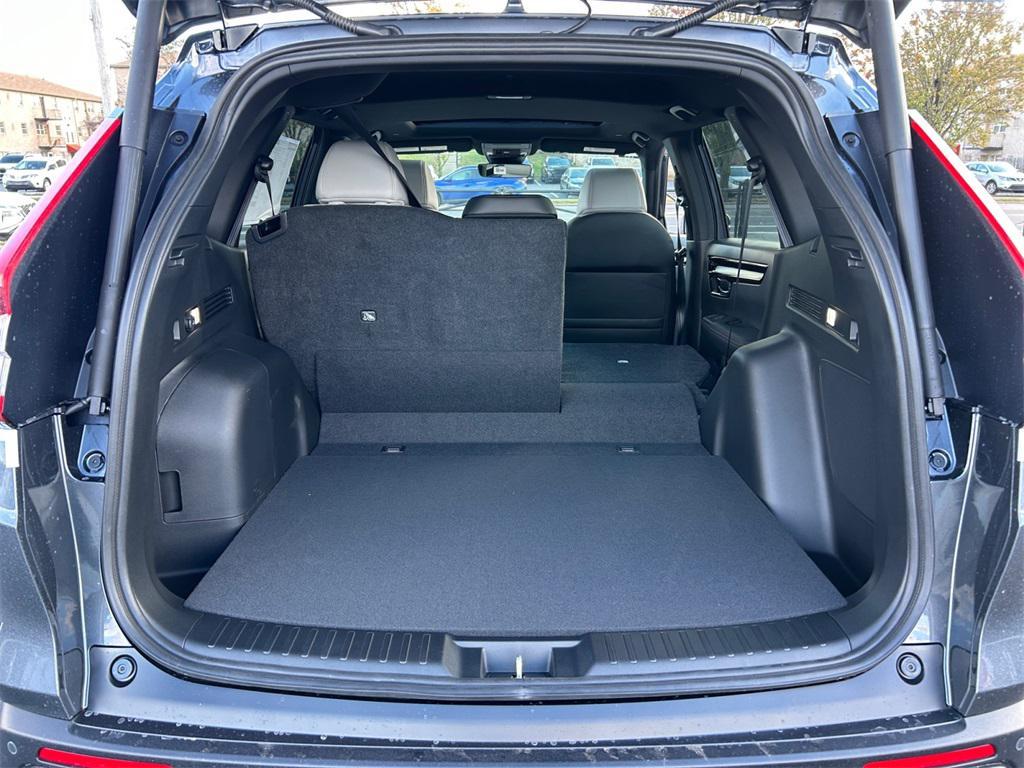 new 2026 Honda CR-V Hybrid car, priced at $43,700