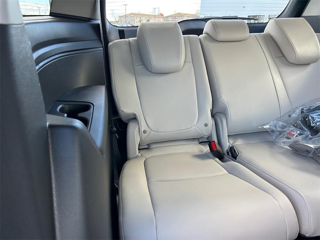 new 2026 Honda Odyssey car, priced at $44,745