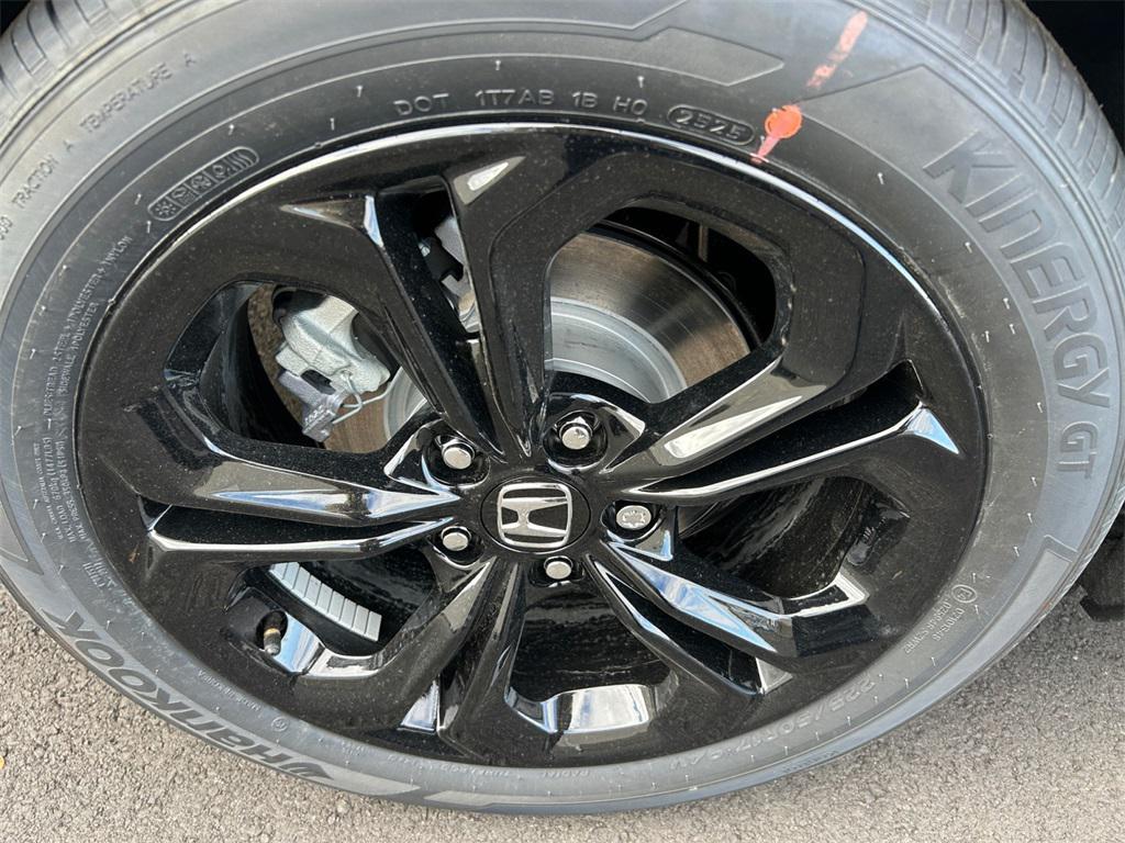 new 2025 Honda Accord car, priced at $31,755