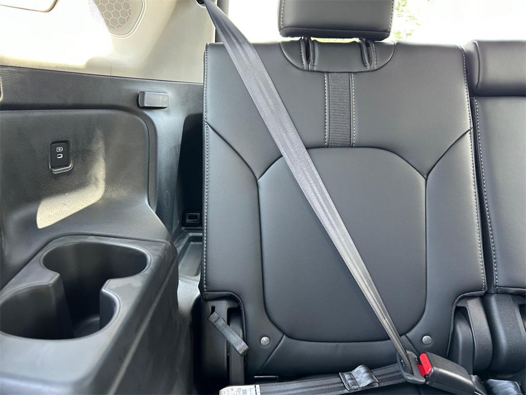 new 2025 Honda Pilot car, priced at $51,050