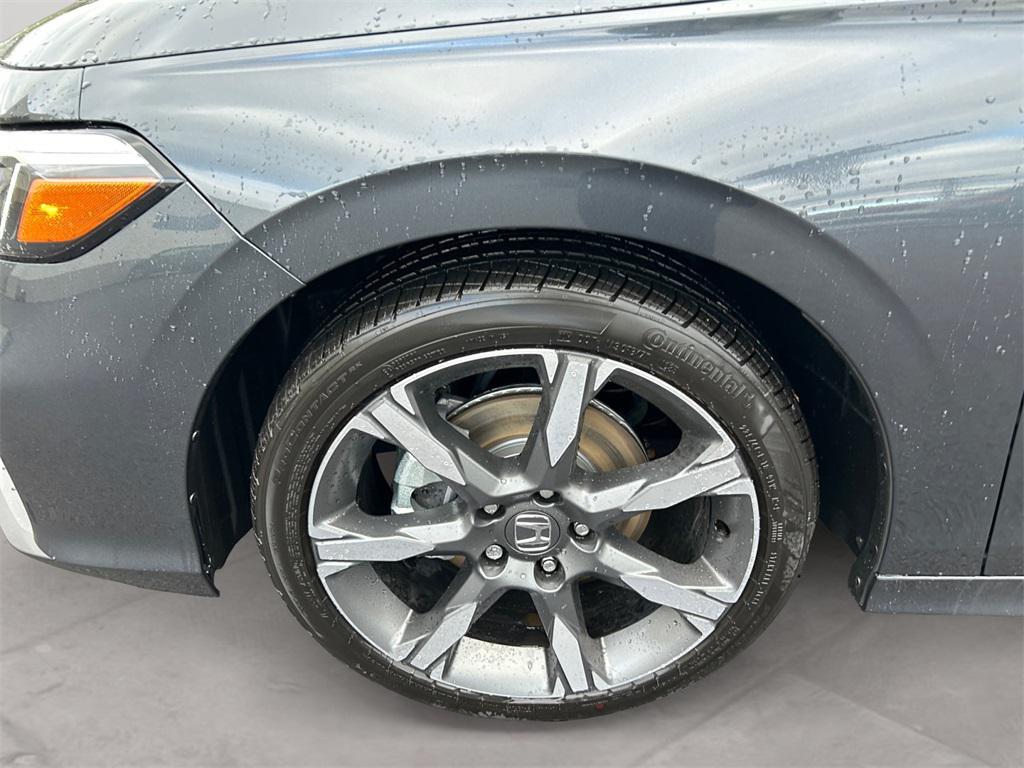 new 2025 Honda Civic Hybrid car, priced at $33,100