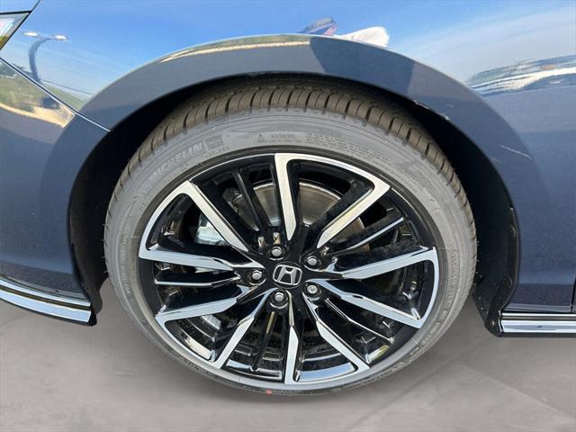 new 2025 Honda Accord Hybrid car, priced at $40,450