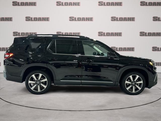 used 2023 Honda Pilot car, priced at $43,999