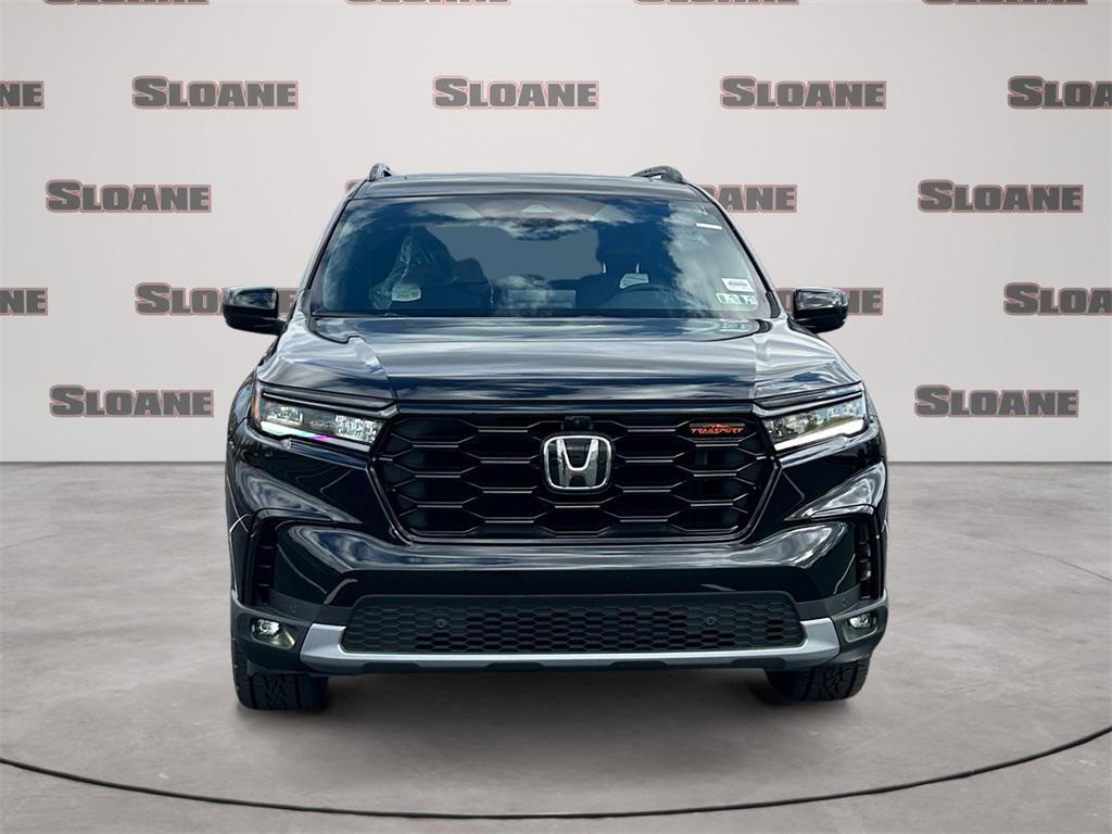 new 2025 Honda Pilot car, priced at $50,895