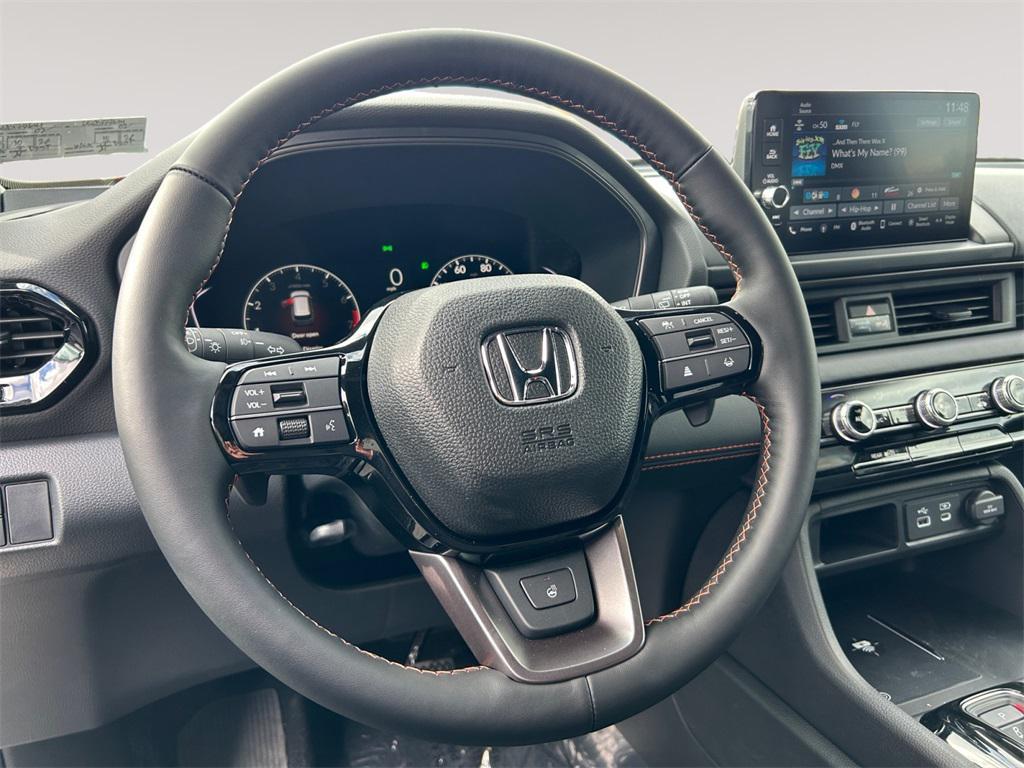 new 2025 Honda Pilot car, priced at $50,895