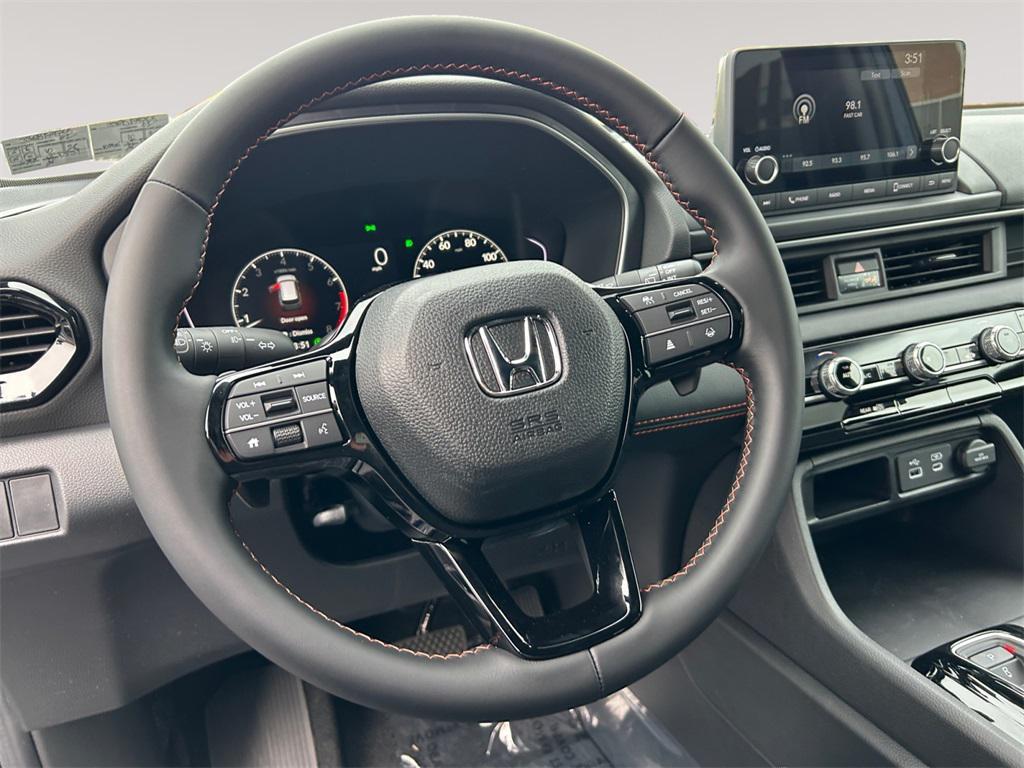 new 2025 Honda Pilot car, priced at $43,795