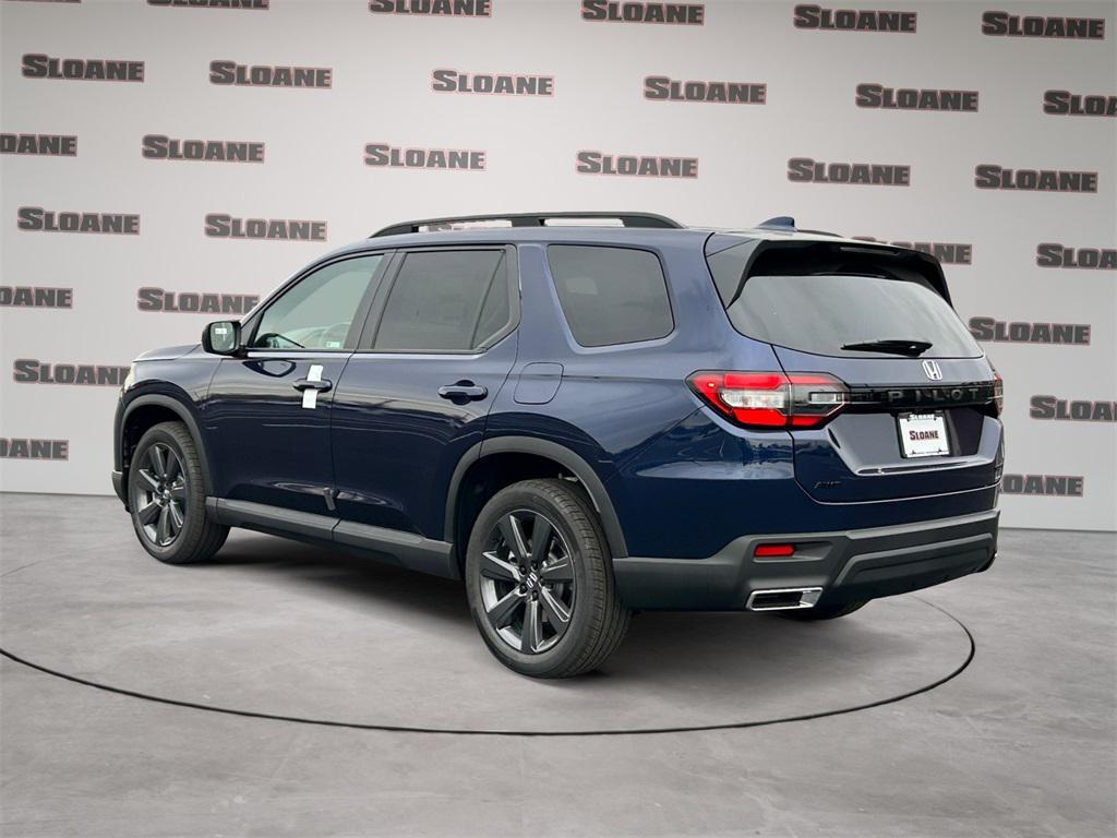 new 2025 Honda Pilot car, priced at $43,795
