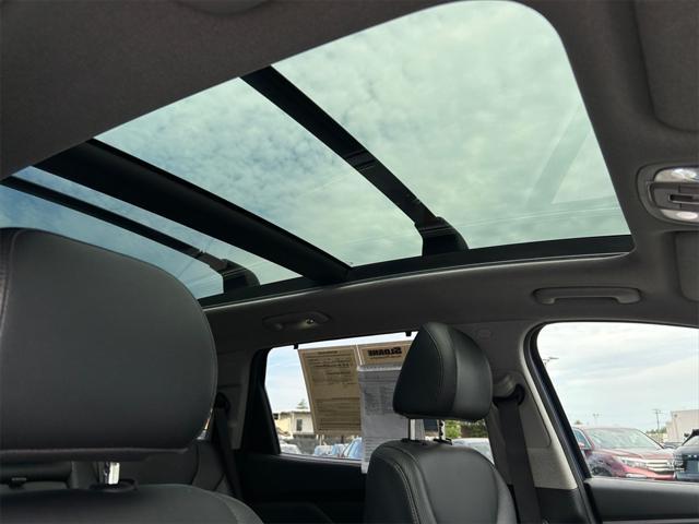 used 2020 Hyundai Santa Fe car, priced at $21,999